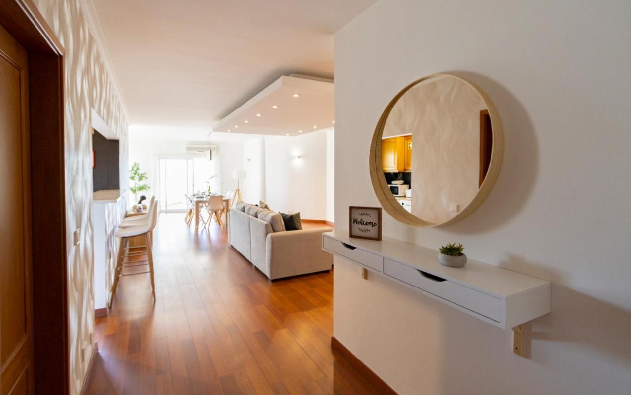 Spaceful Apartment In Albufeira Bagian luar foto
